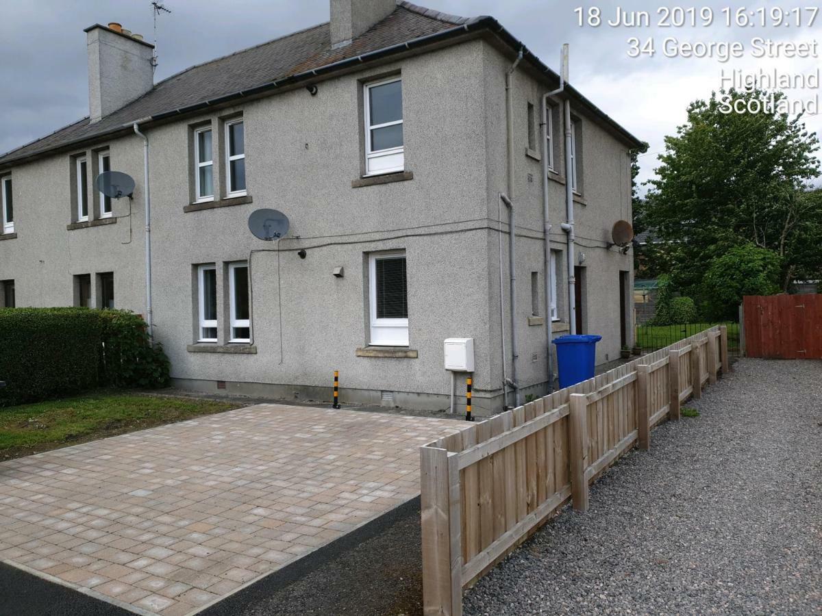 2 Bed Ground Floor Apartment Close To Town Centre Inverness Extérieur photo